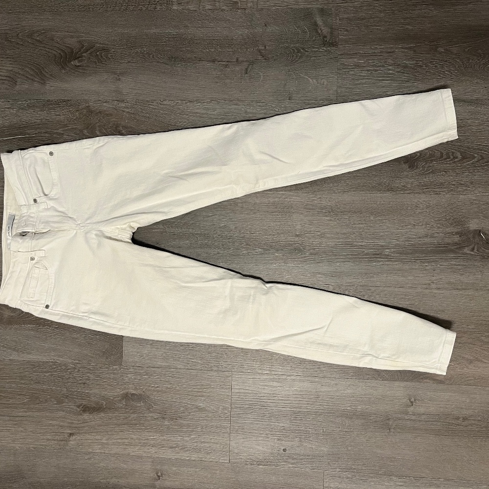 Joe’s Jeans White Skinny Ankle Jeans size 25